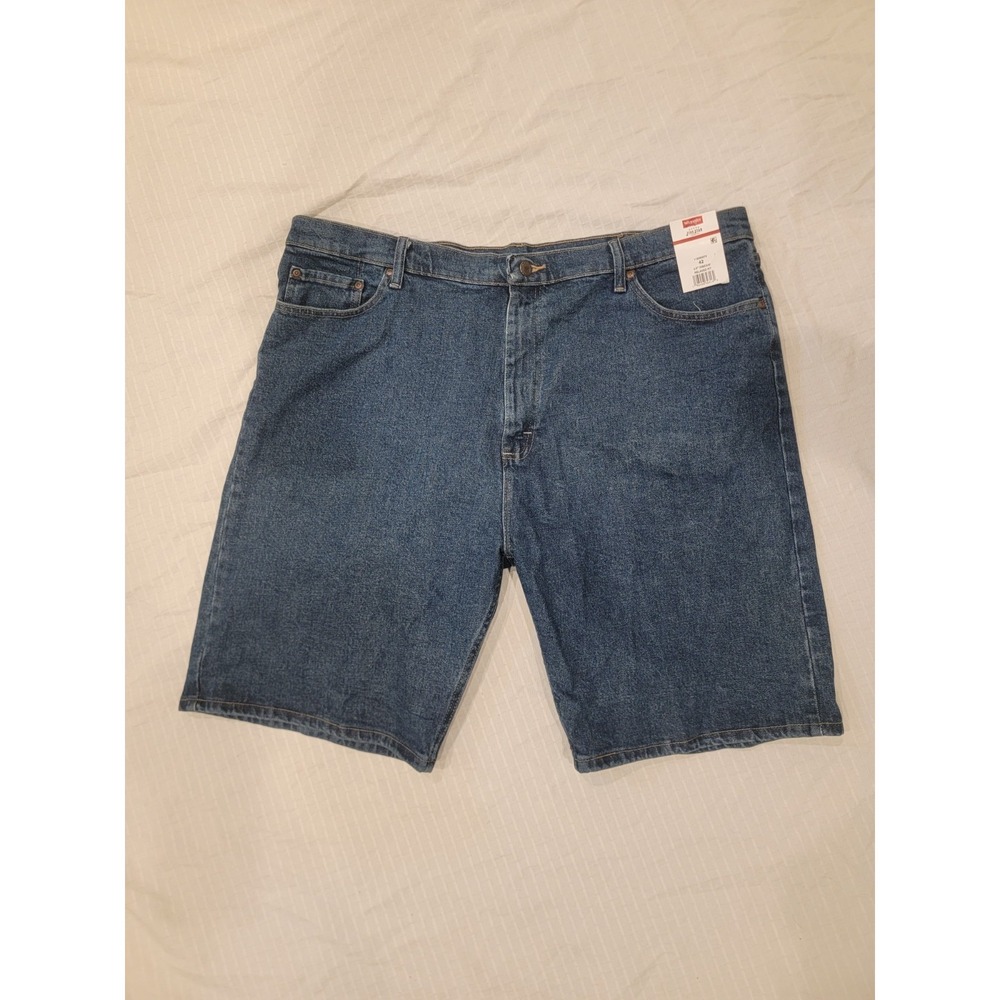 Wrangler Men's 42 Relaxed Fit Denim Shorts 10" Inseam Medium Blue Jean Newβ NWT